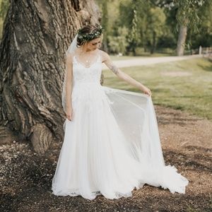Ivory Tulle and Lace A-Line Wedding Gown